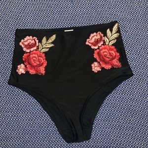 Embroidered high waisted bikini bottom  👙